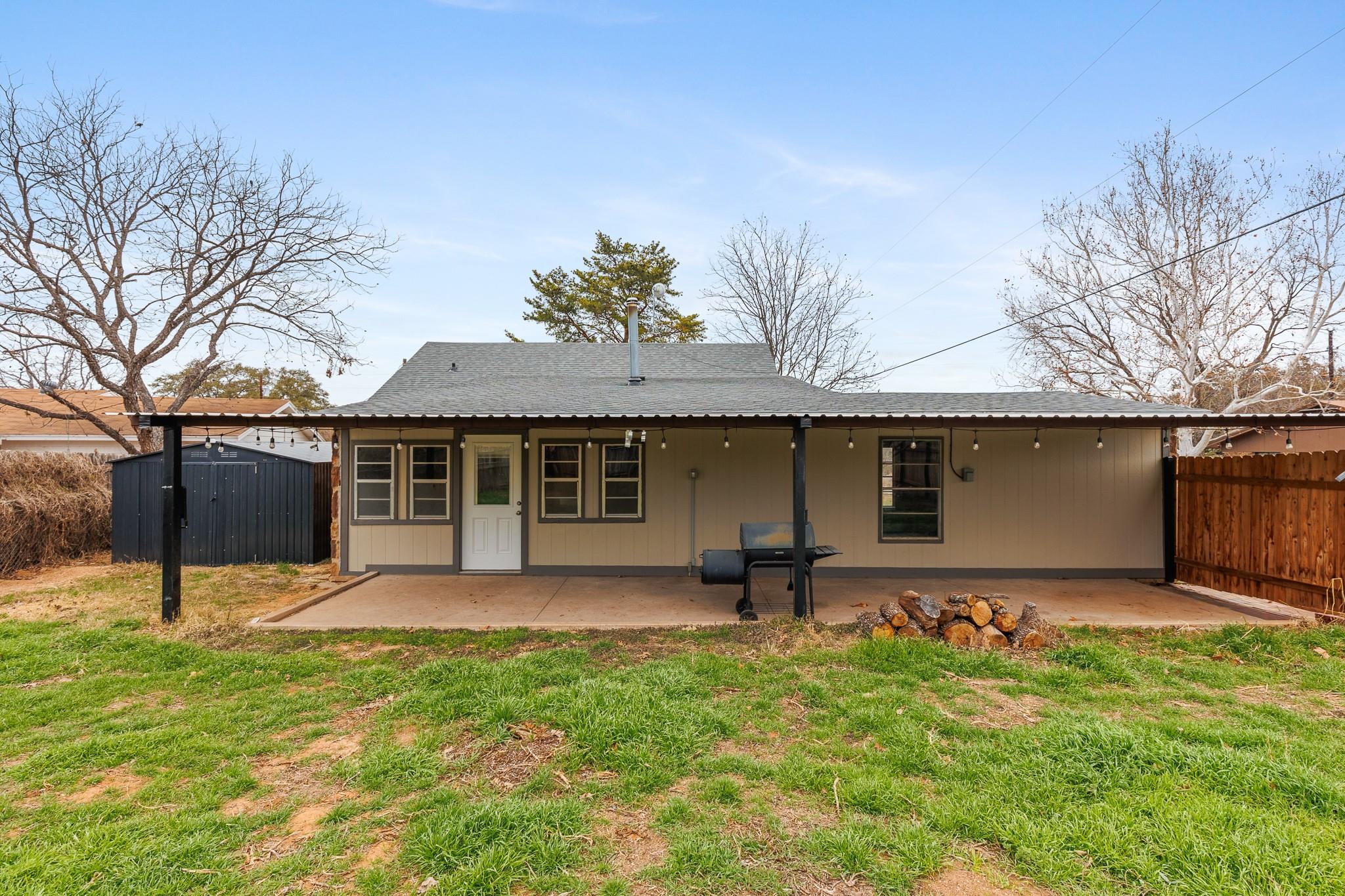 400 N River Oaks Drive Burnet TX 78611