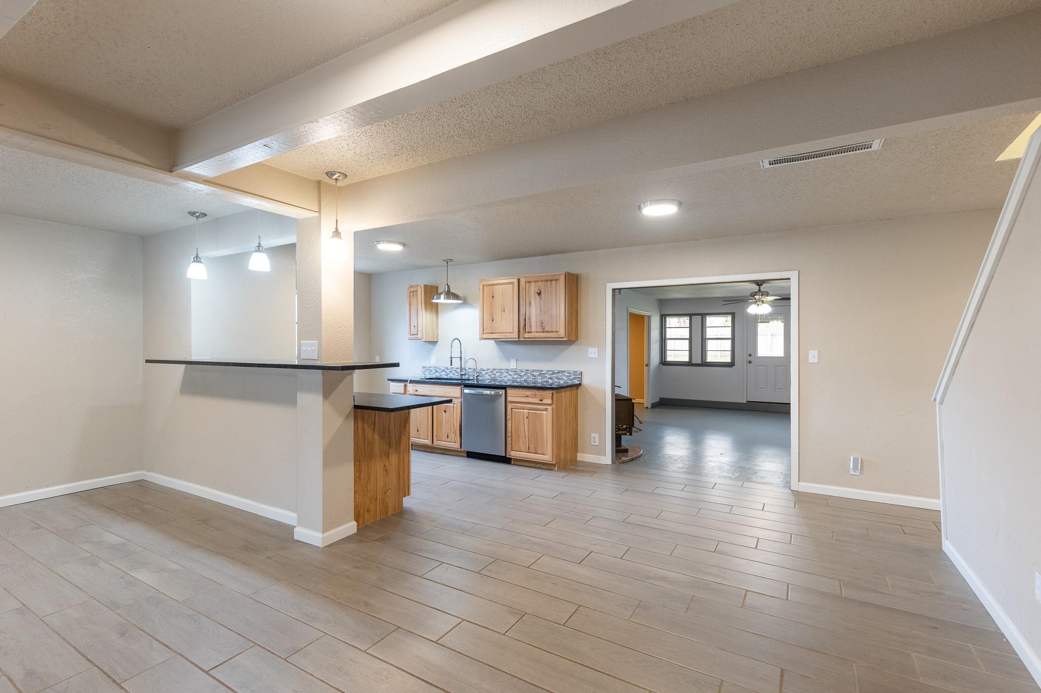 400 N River Oaks Drive Burnet TX 78611