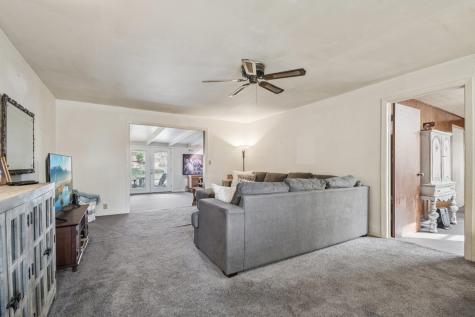 902 Turney Street Smithville TX 78957