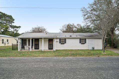902 Turney Street Smithville TX 78957