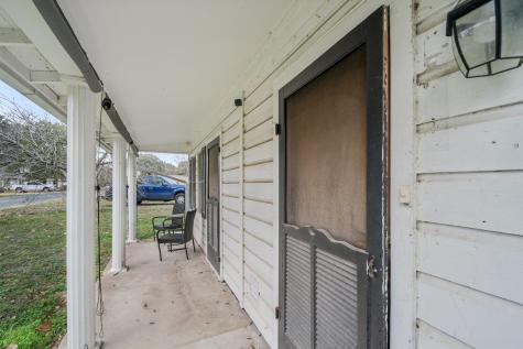 902 Turney Street Smithville TX 78957