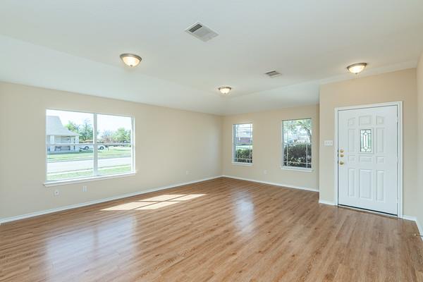 210 Carol Avenue Leander TX 78641