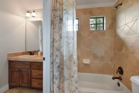 110 Valley View Drive Bastrop TX 78602