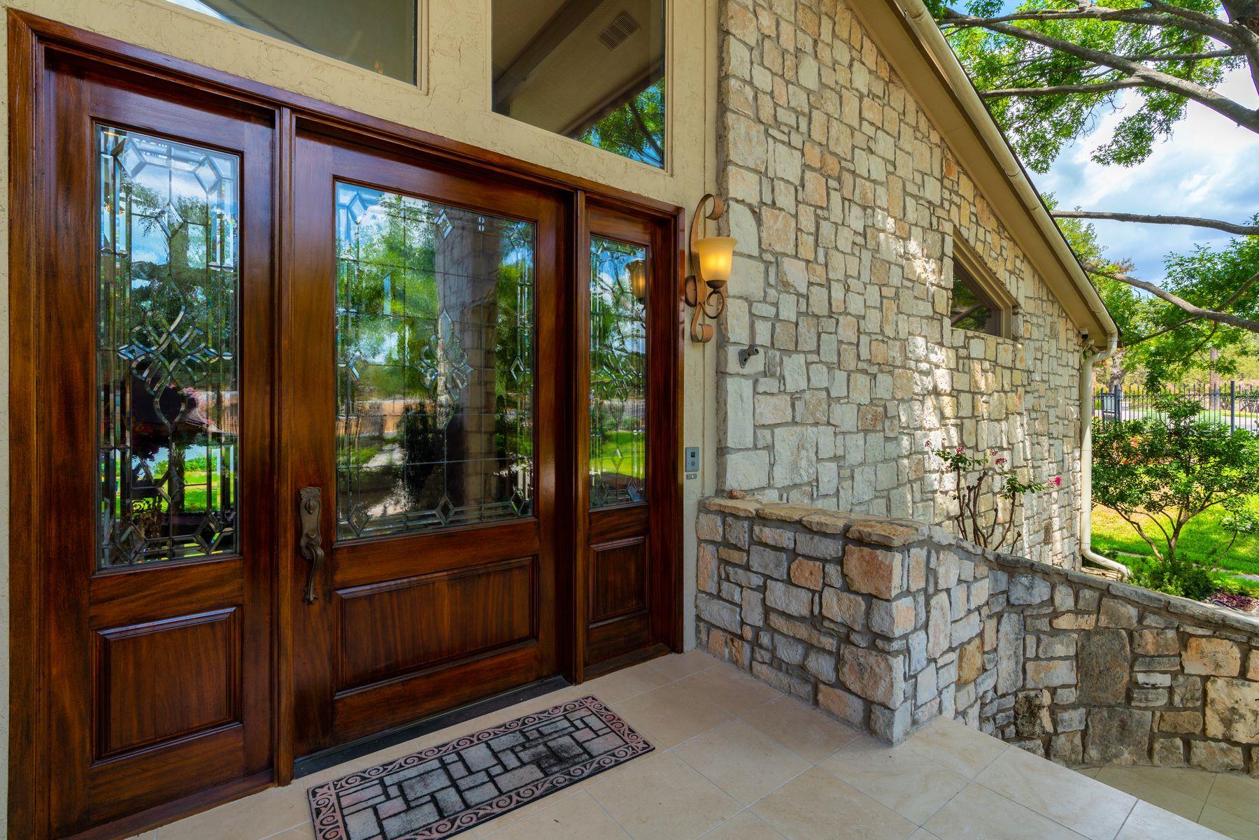 106 Bunny Run Lane Horseshoe Bay TX 78657