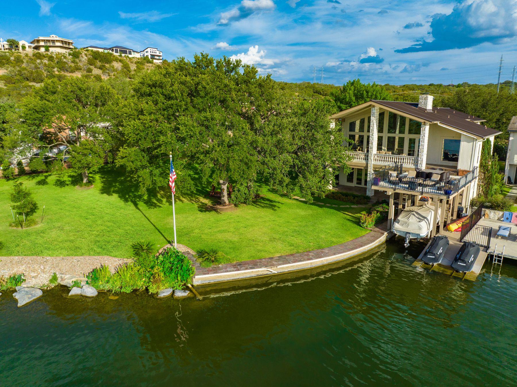 106 Bunny Run Lane Horseshoe Bay TX 78657