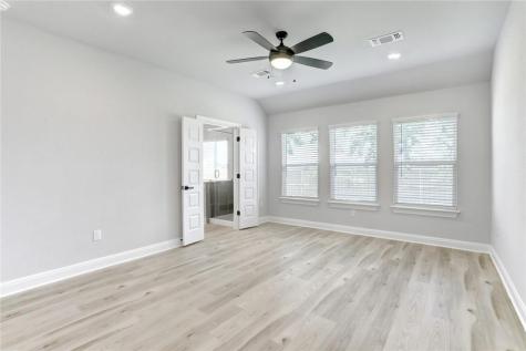 115 Red Oak Place Bastrop TX 78602