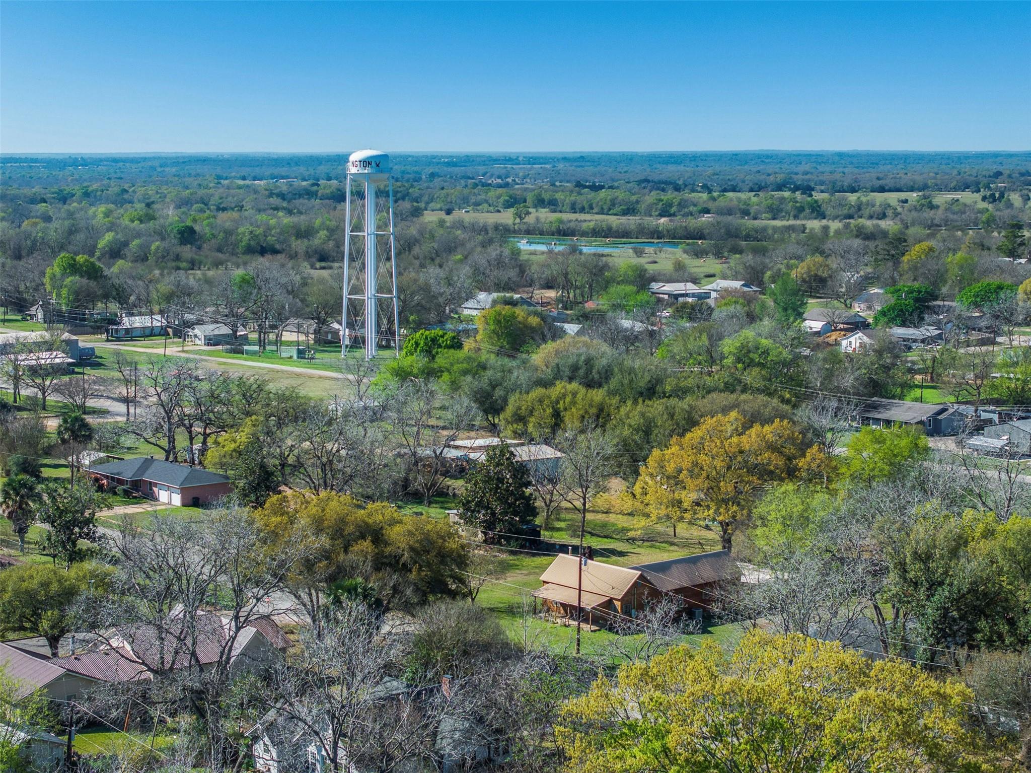 809 N Main Street Lexington TX 78947
