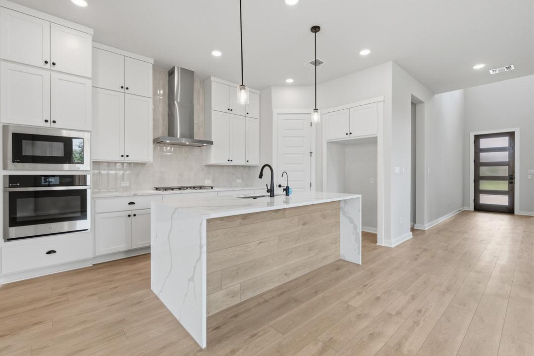 111 Sacred Fig Road Dripping Springs TX 78620