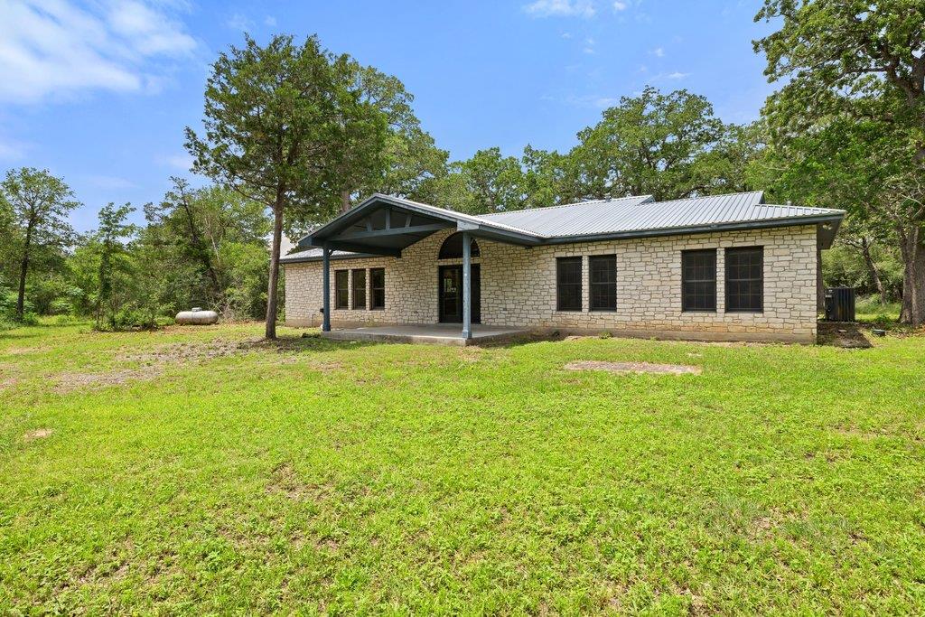 244 Woodway Drive Elgin TX 78621
