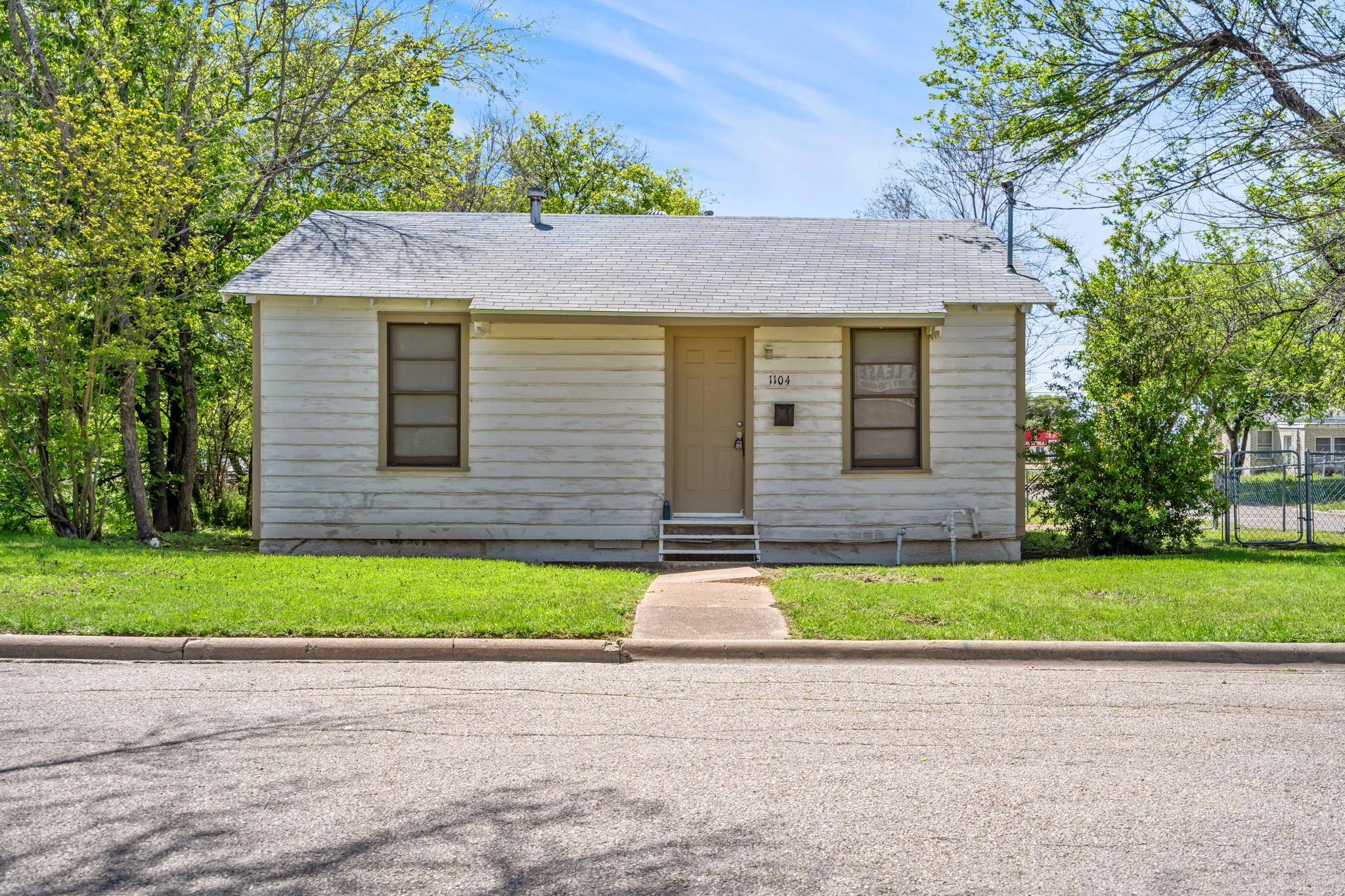 1104 York Avenue Killeen TX 76541