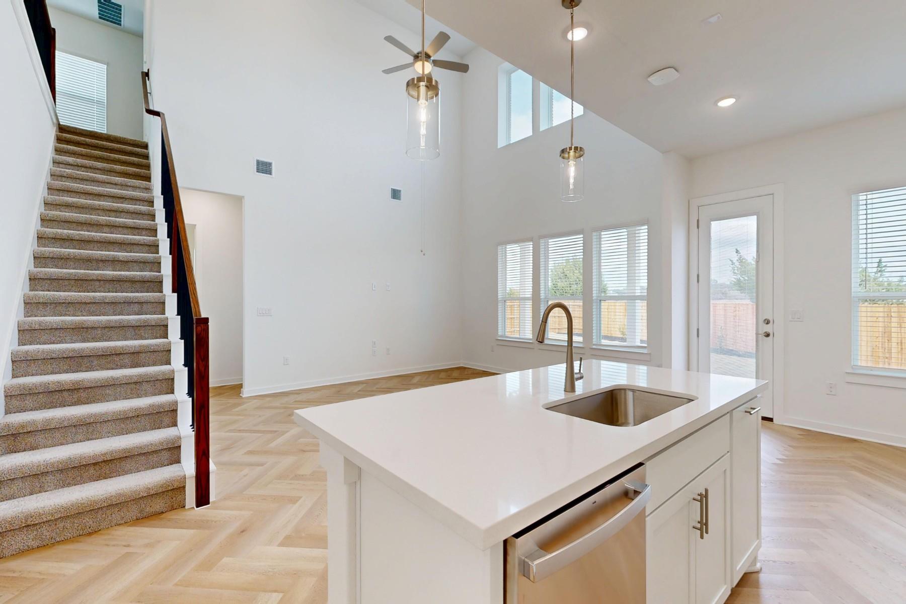 2112 Lolo Lane Leander TX 78641