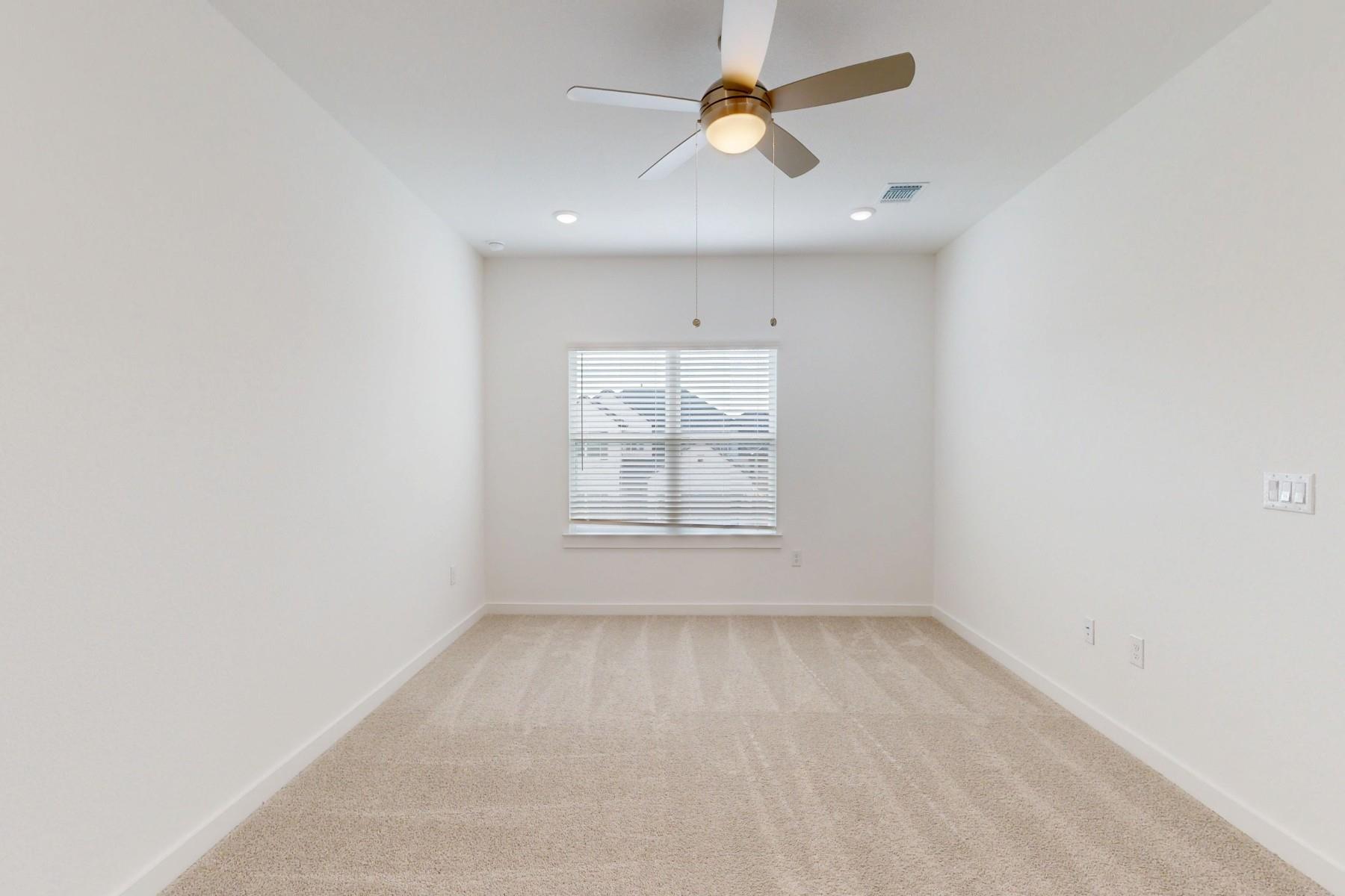 2112 Lolo Lane Leander TX 78641
