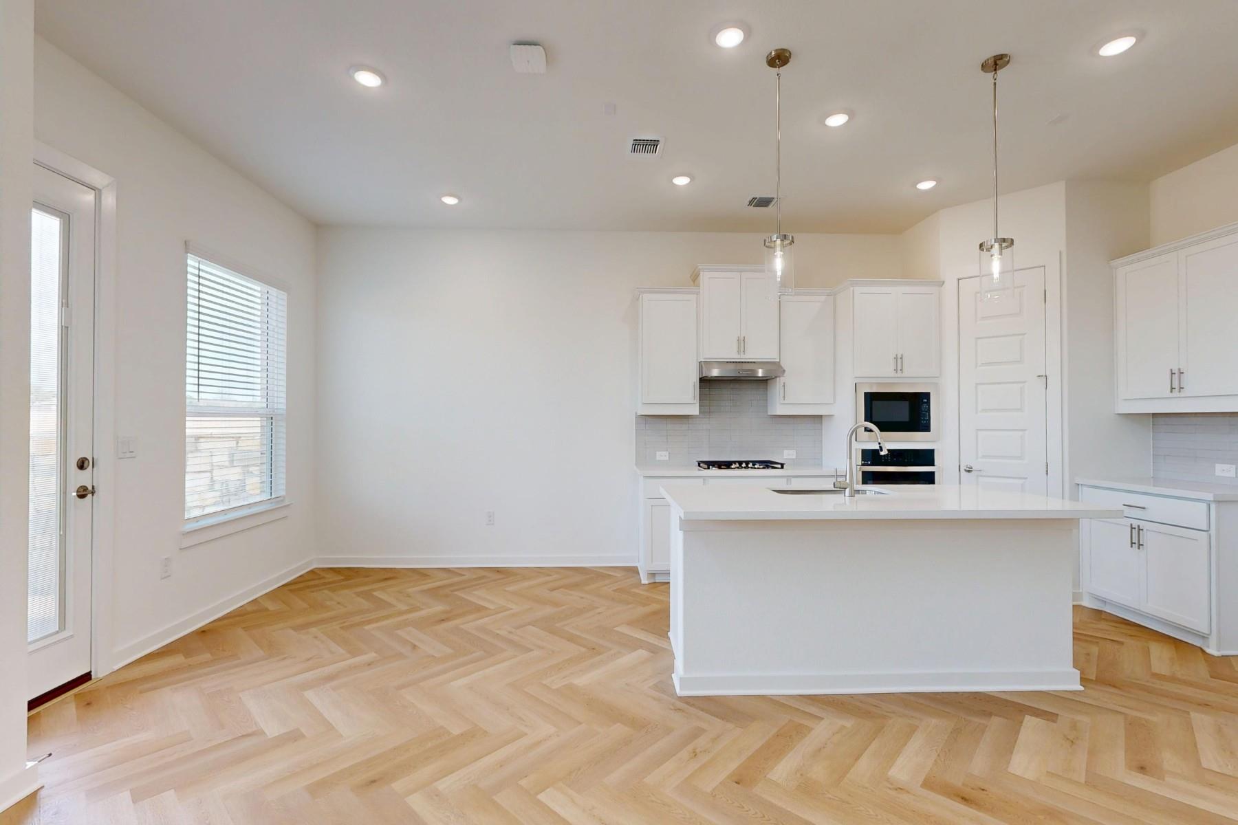 2112 Lolo Lane Leander TX 78641