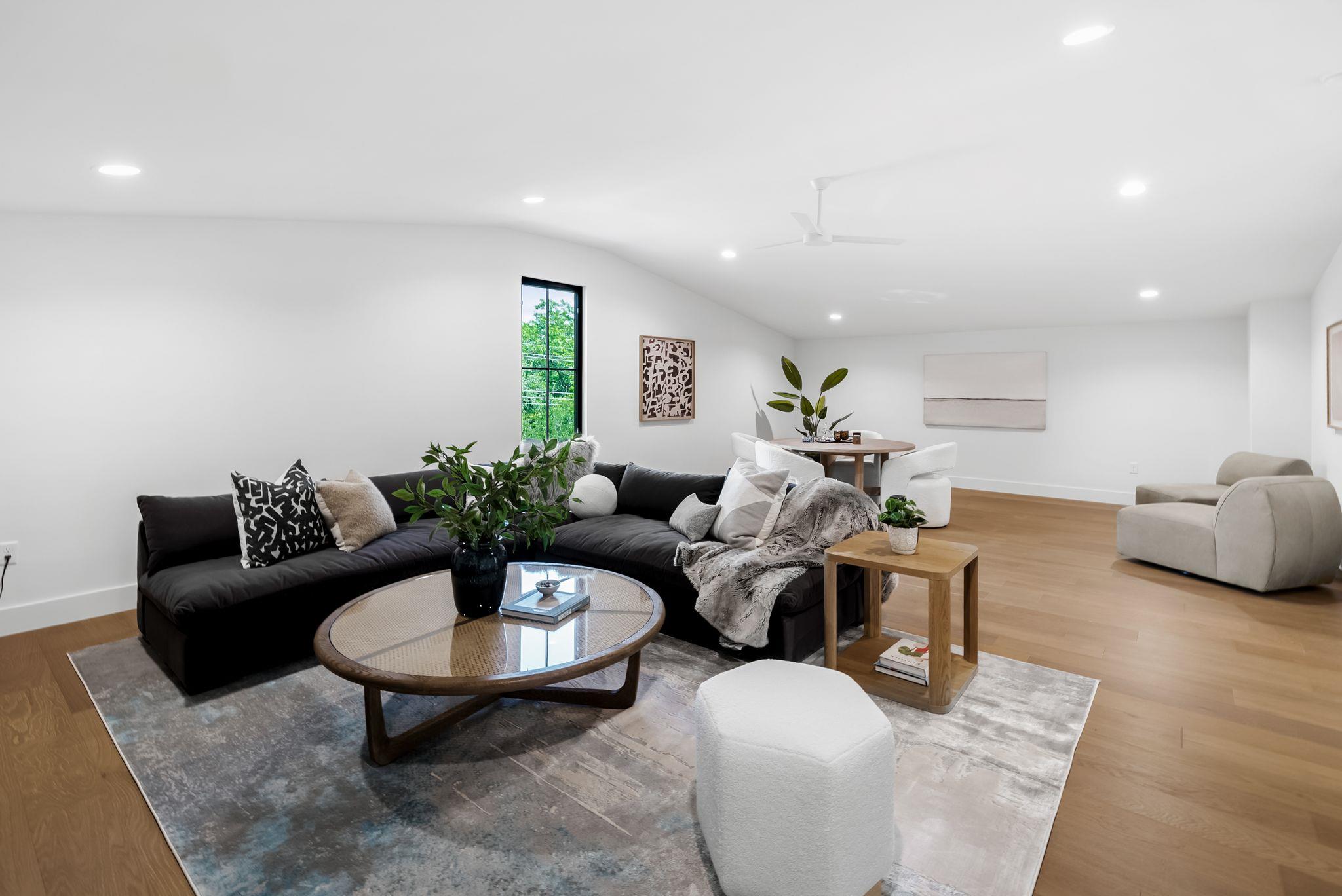 2703 Oak Park Drive Austin TX 78704