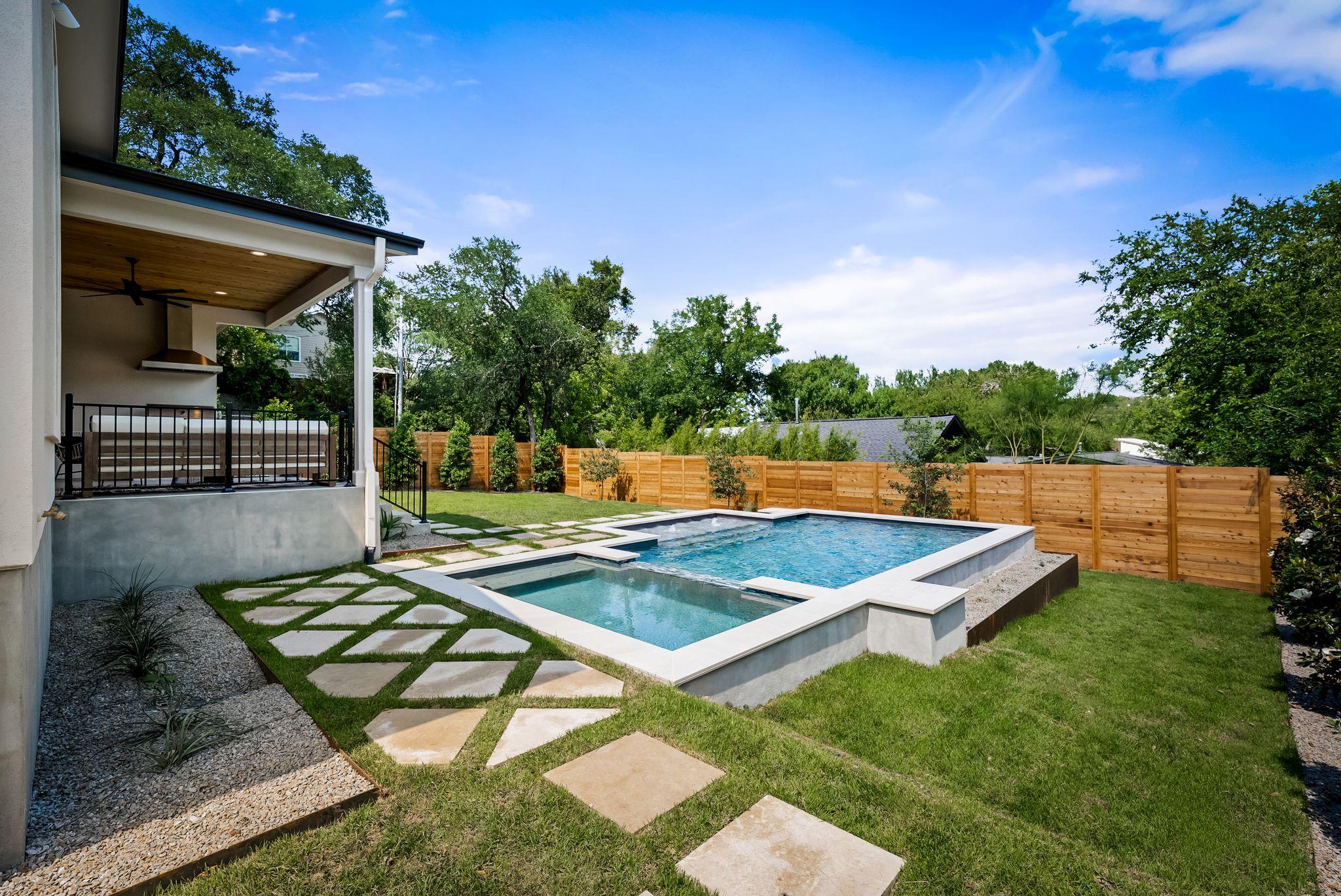 2703 Oak Park Drive Austin TX 78704