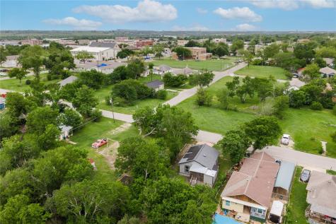 604 Burkett Street Taylor TX 76574