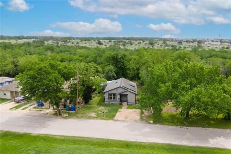604 Burkett Street Taylor TX 76574