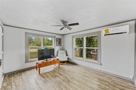 604 Burkett Street Taylor TX 76574