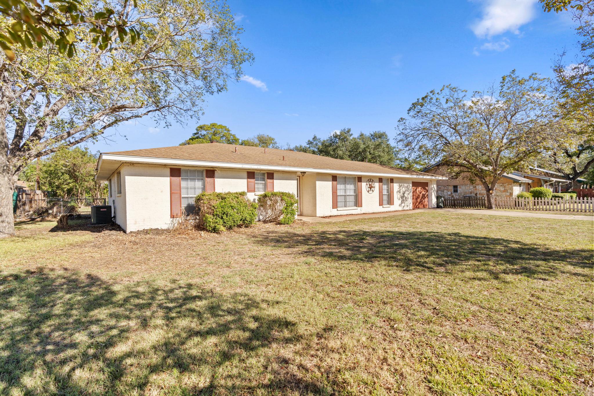 418 Hernandos Loop Leander TX 78641