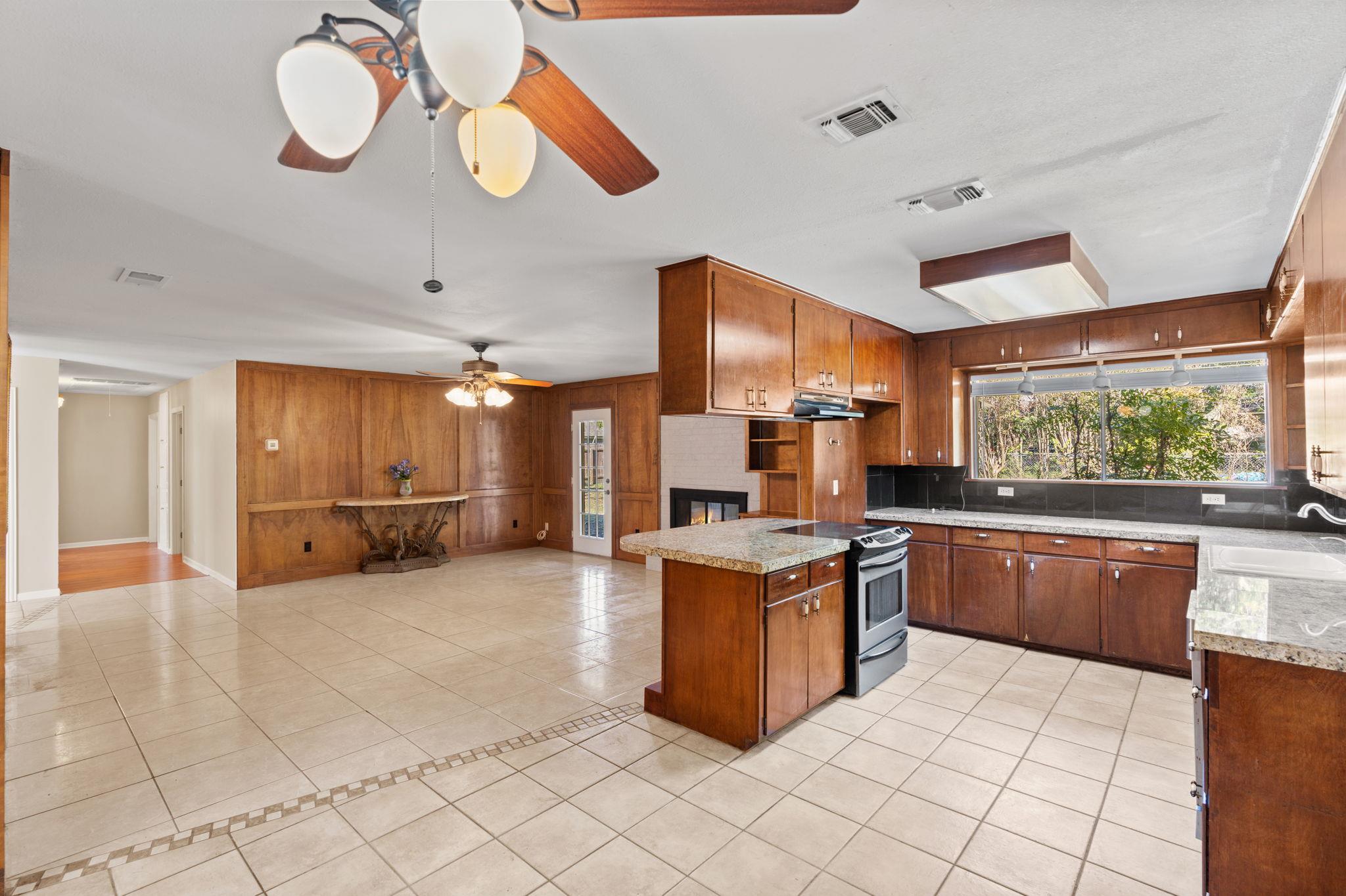 418 Hernandos Loop Leander TX 78641