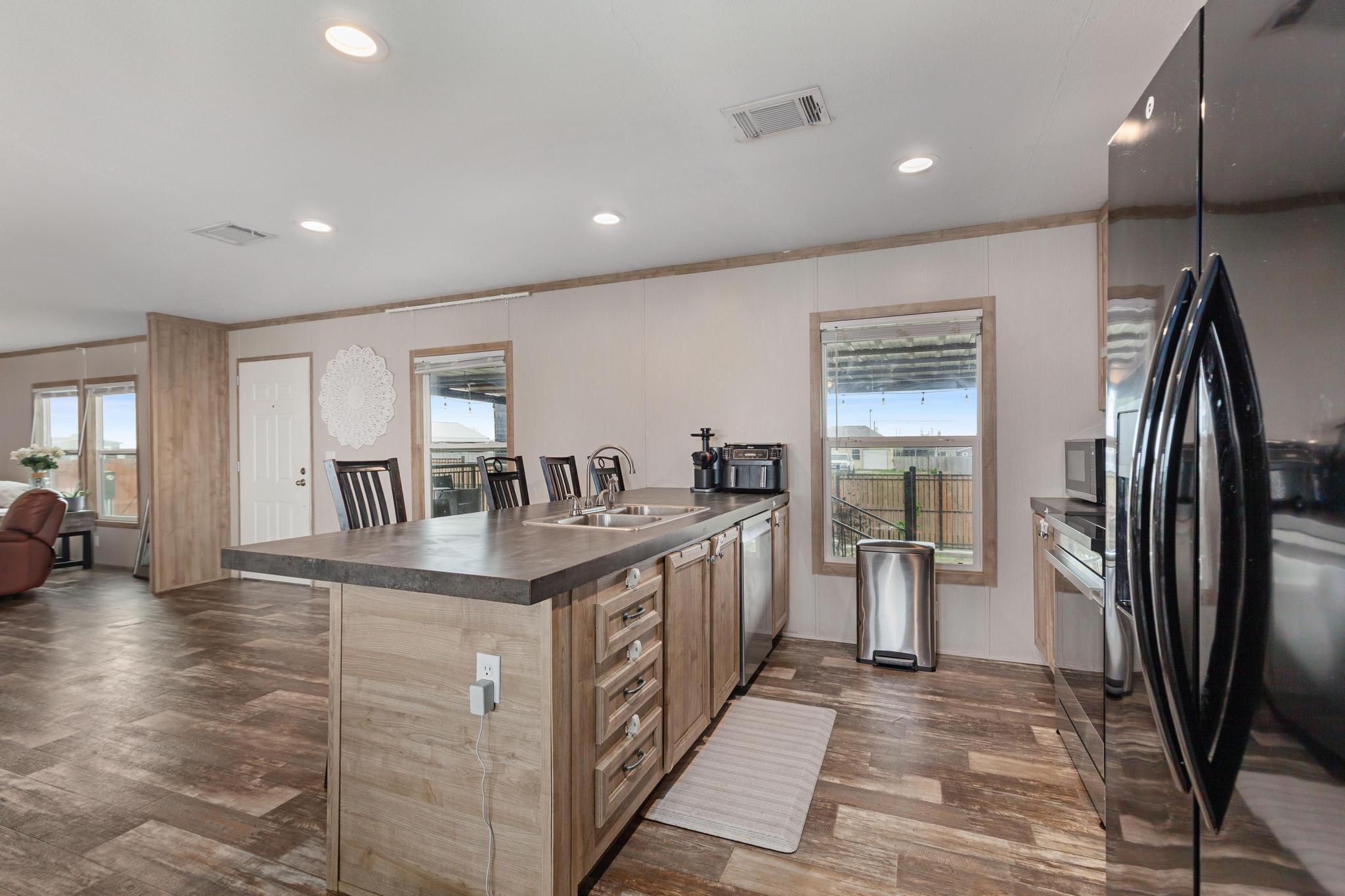 122 Kelp Gull Drive Del Valle TX 78617
