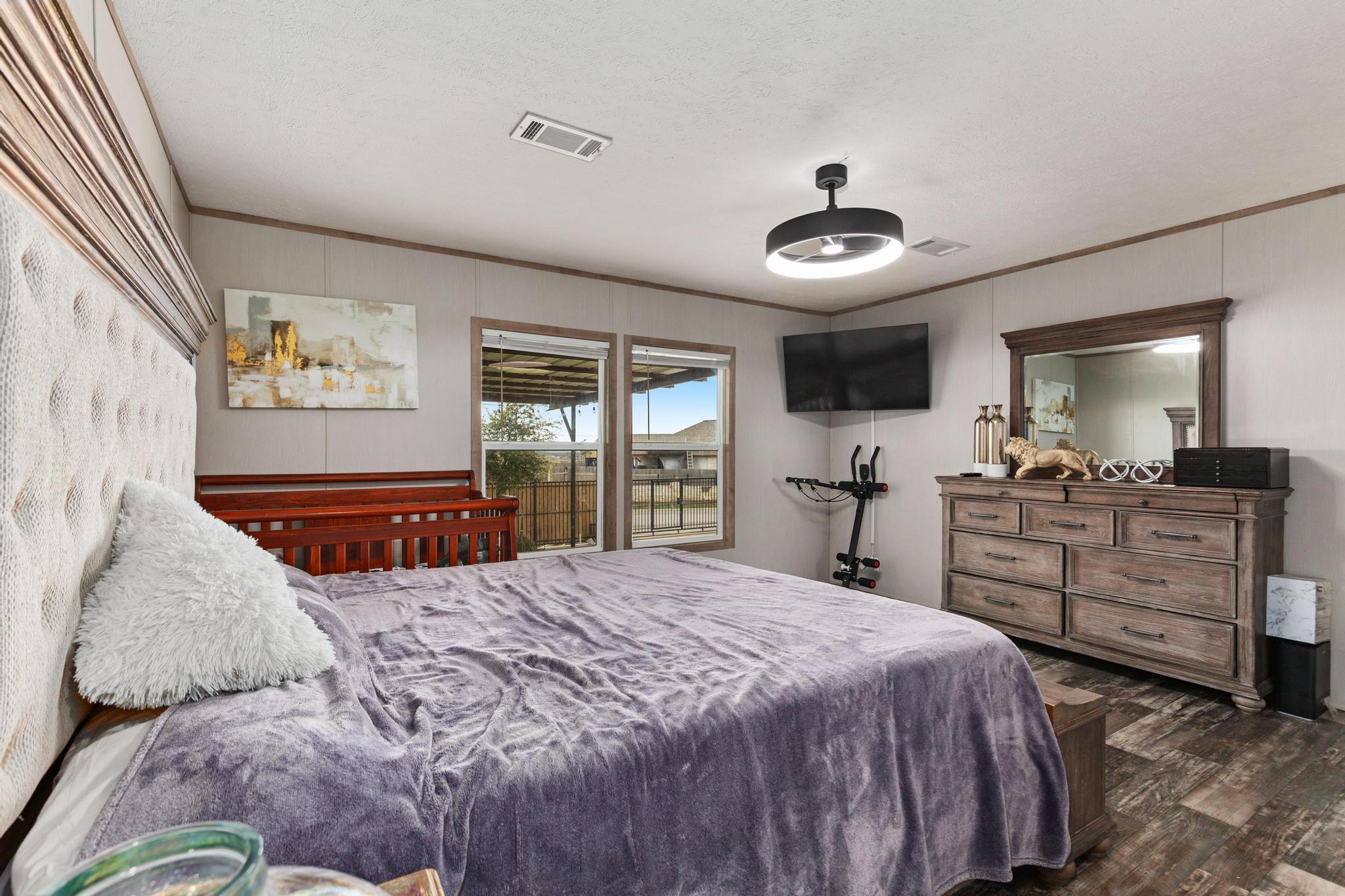 122 Kelp Gull Drive Del Valle TX 78617