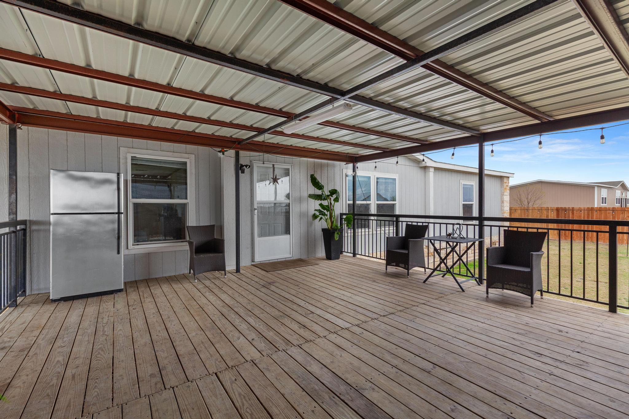 122 Kelp Gull Drive Del Valle TX 78617