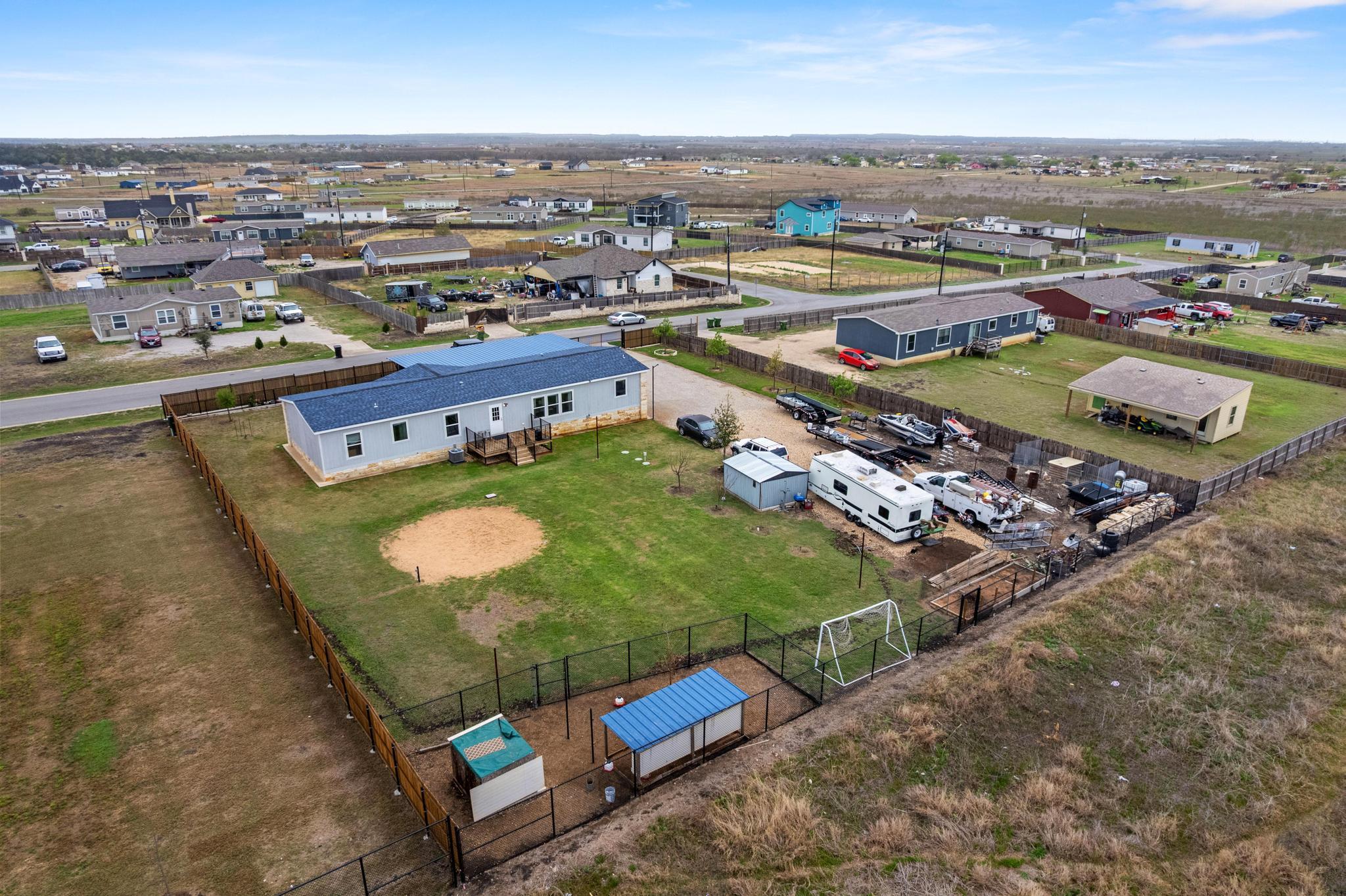 122 Kelp Gull Drive Del Valle TX 78617