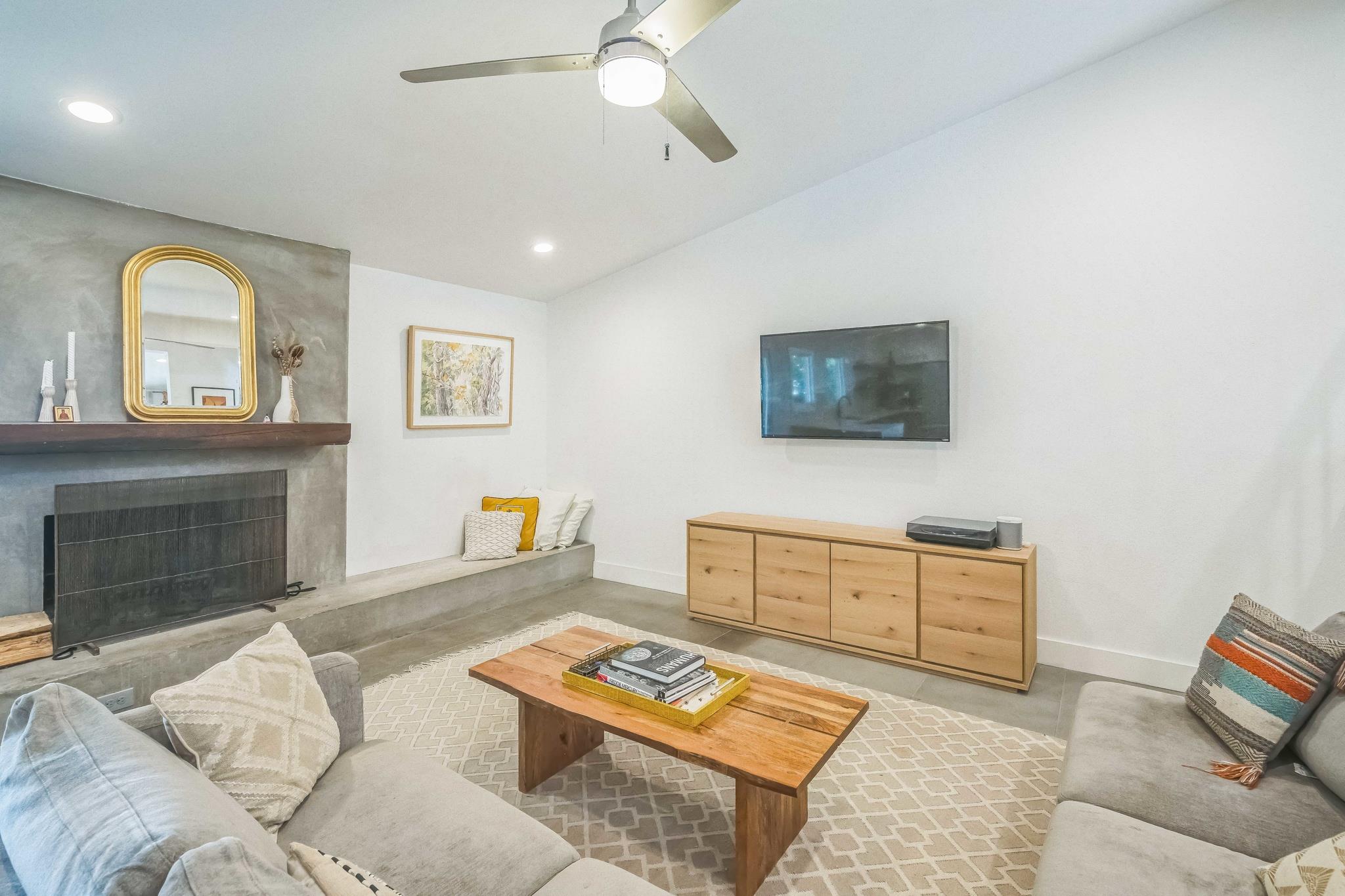 2502 Side Cove Austin TX 78704