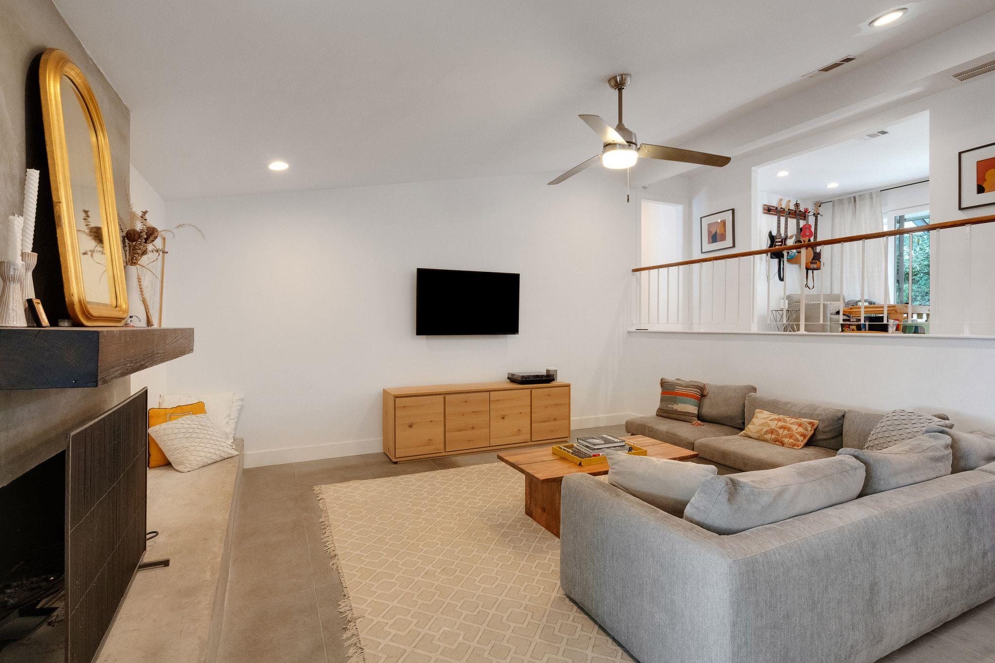 2502 Side Cove Austin TX 78704
