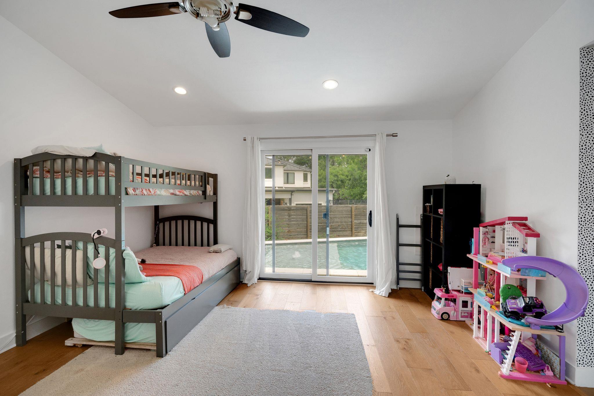 2502 Side Cove Austin TX 78704