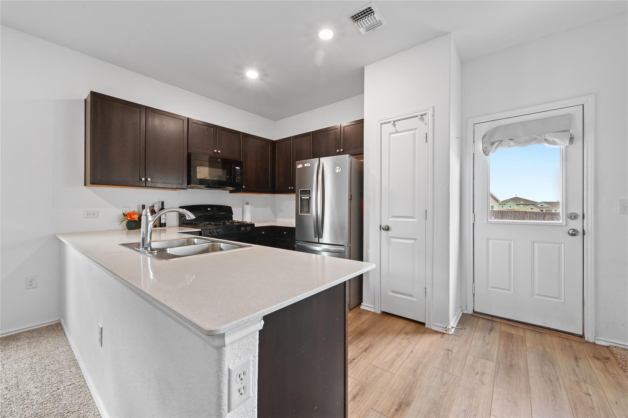 7717 Poppy Petal Loop Del Valle TX 78617