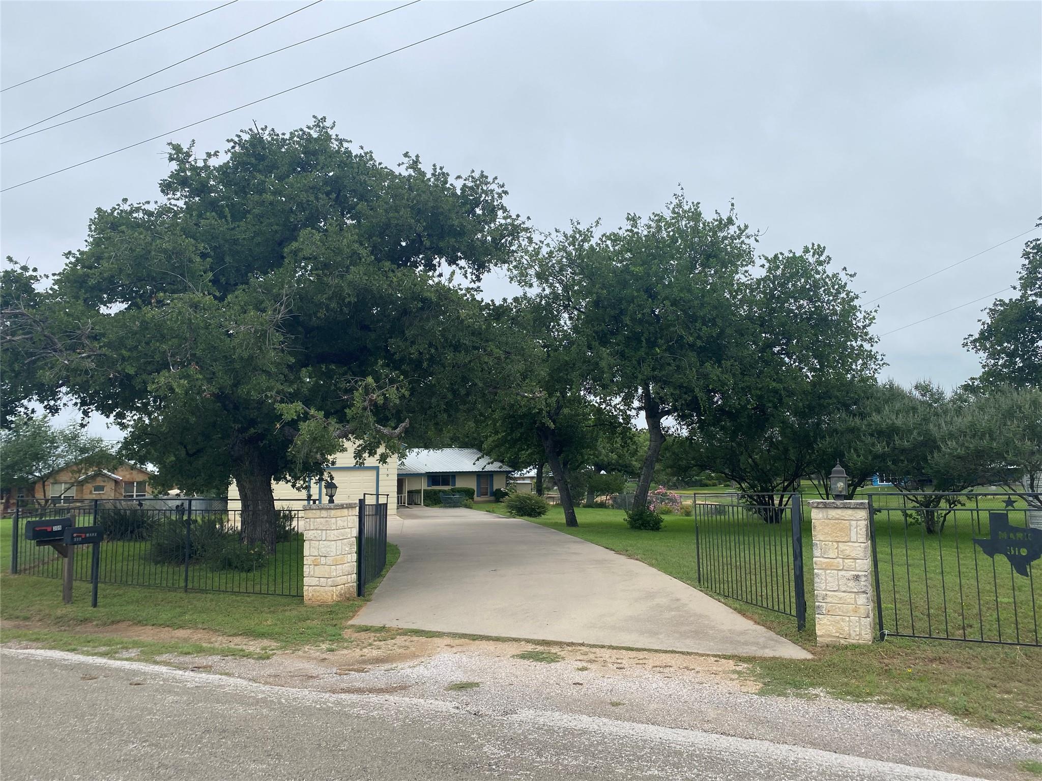 310 S Chaparral Burnet TX 78611