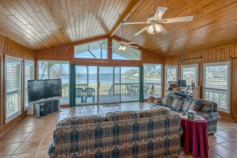 310 S Chaparral Burnet TX 78611