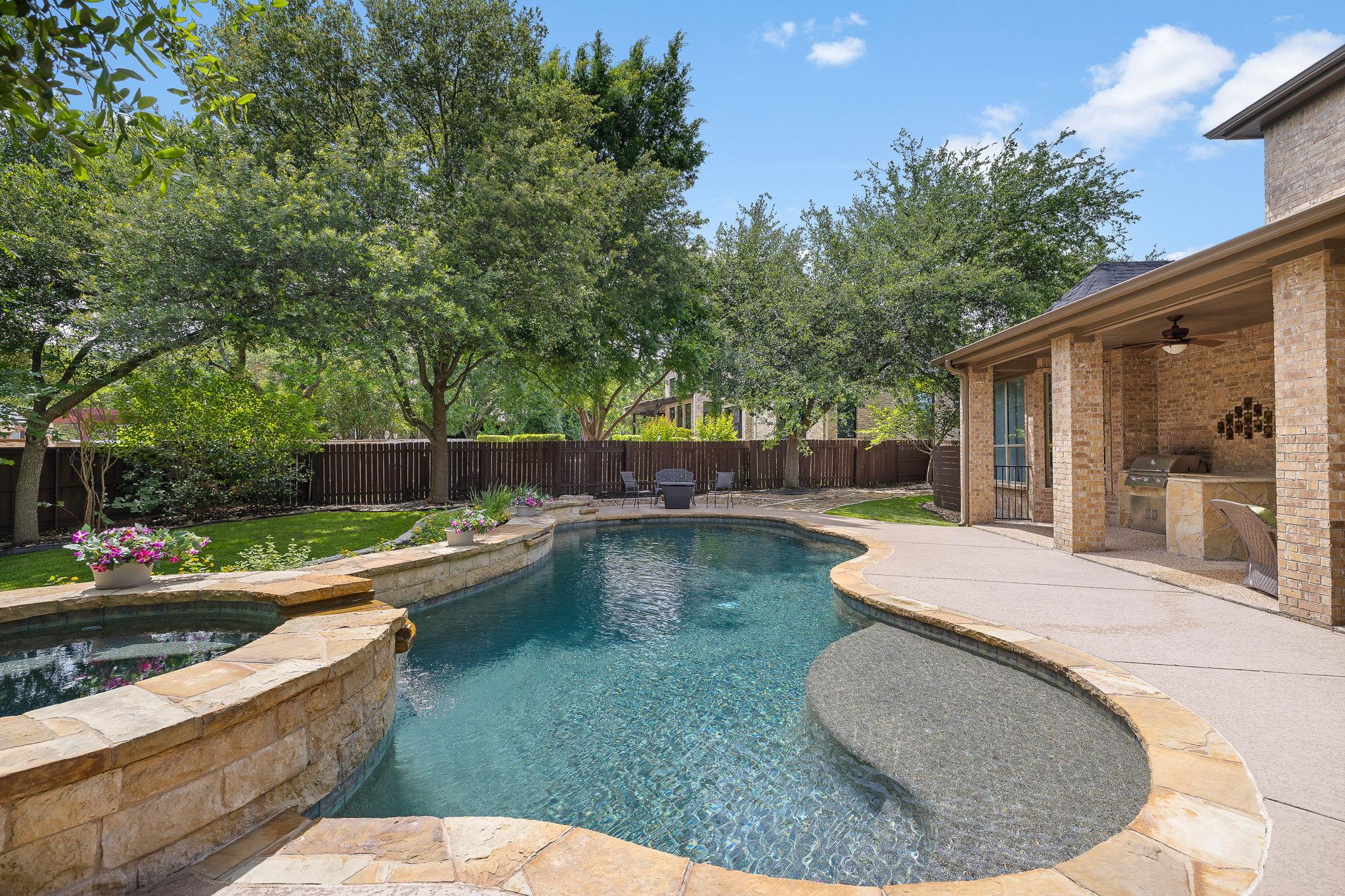 2237 Hamlet Circle Round Rock TX 78664
