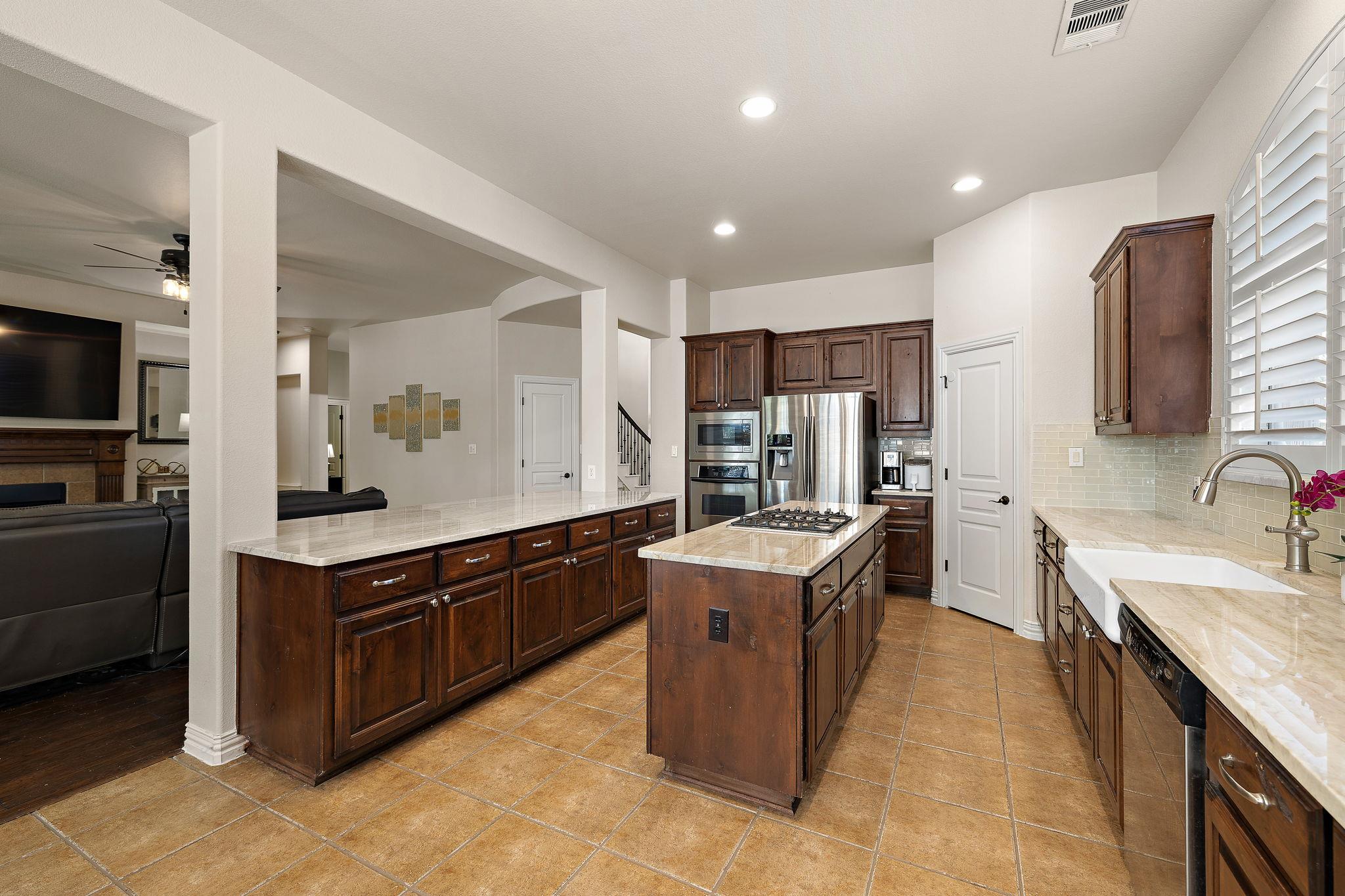 2237 Hamlet Circle Round Rock TX 78664