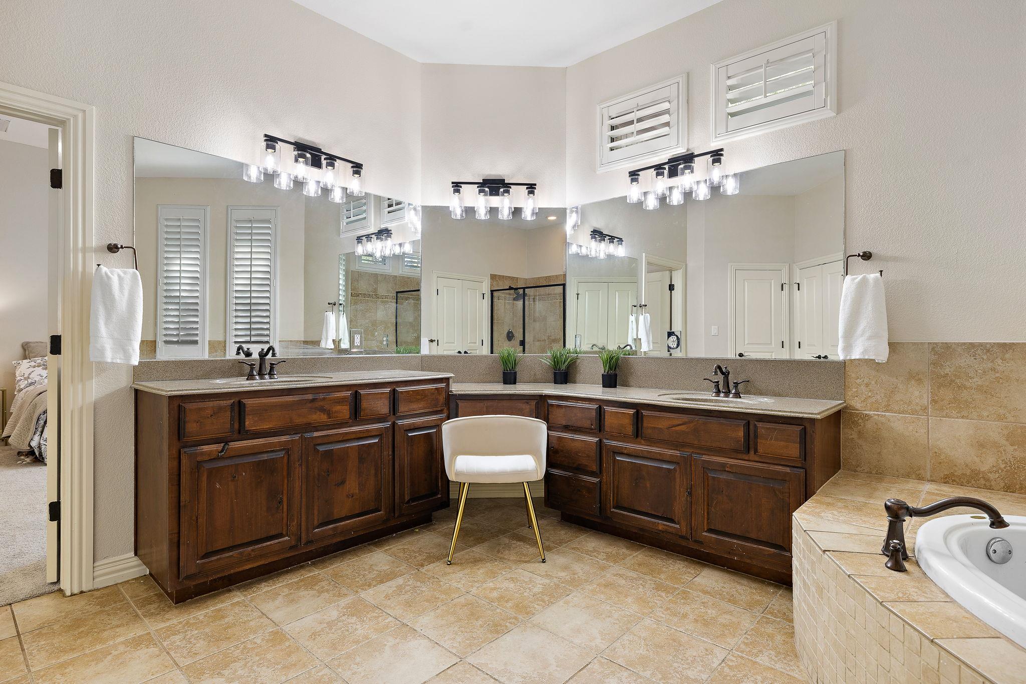 2237 Hamlet Circle Round Rock TX 78664