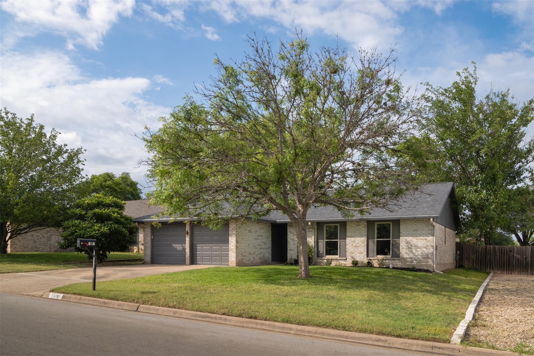 304 Skyloop Drive Austin TX 78745