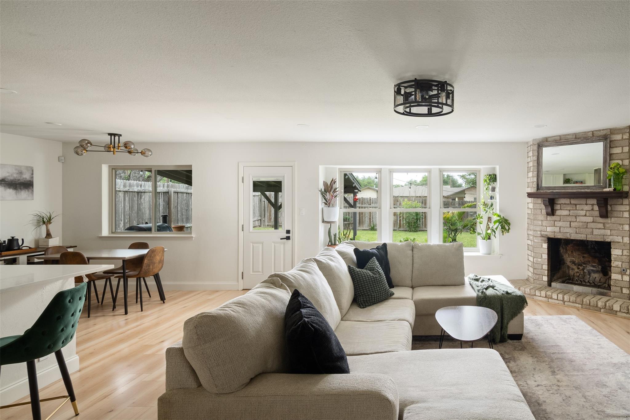 304 Skyloop Drive Austin TX 78745