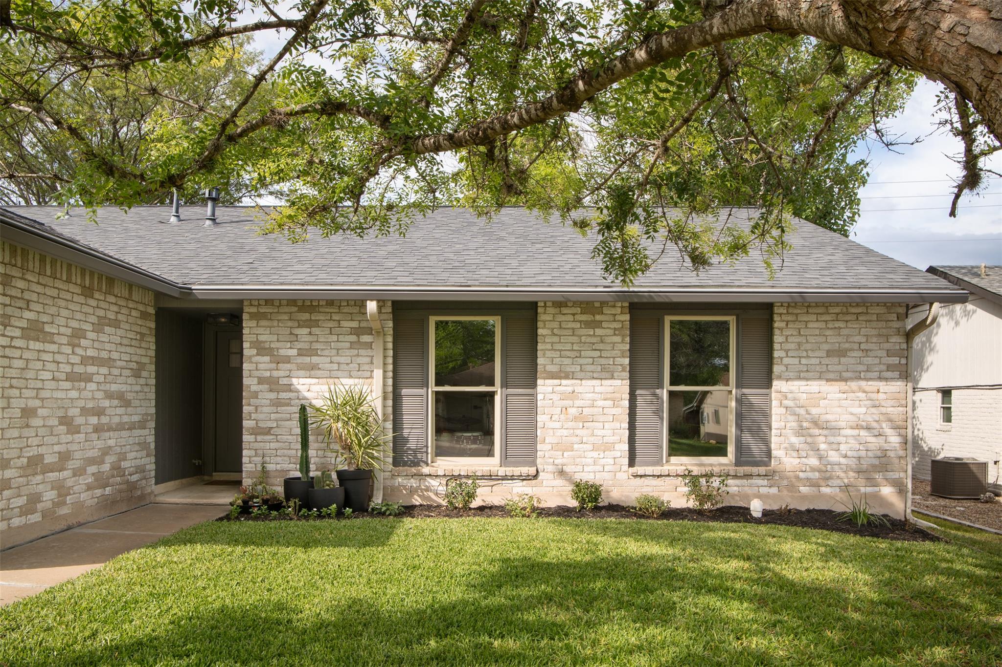 304 Skyloop Drive Austin TX 78745