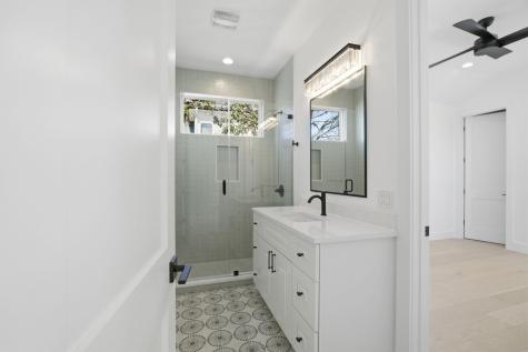 400 Post Road Drive Austin TX 78704
