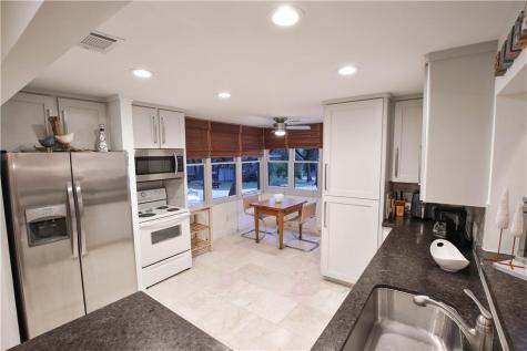 3358 Drapers Cove Lago Vista TX 78645