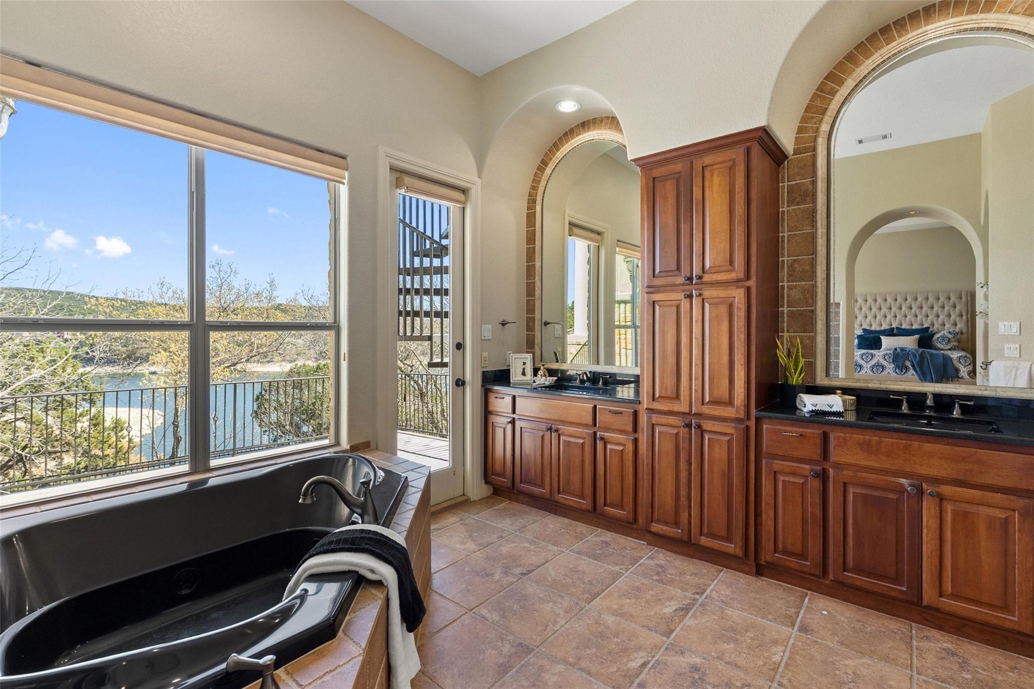 17912 Crystal Cove Jonestown TX 78645