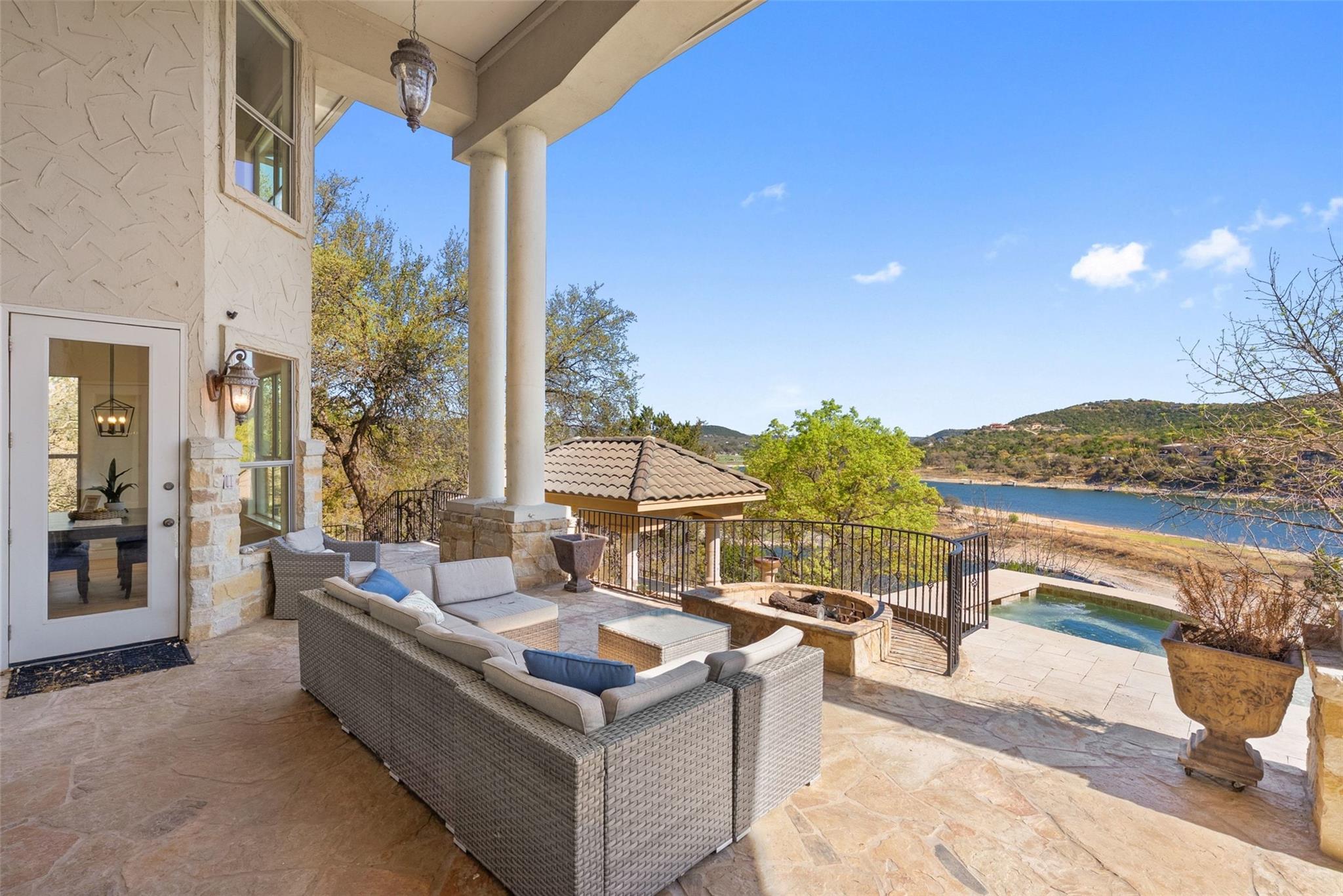17912 Crystal Cove Jonestown TX 78645