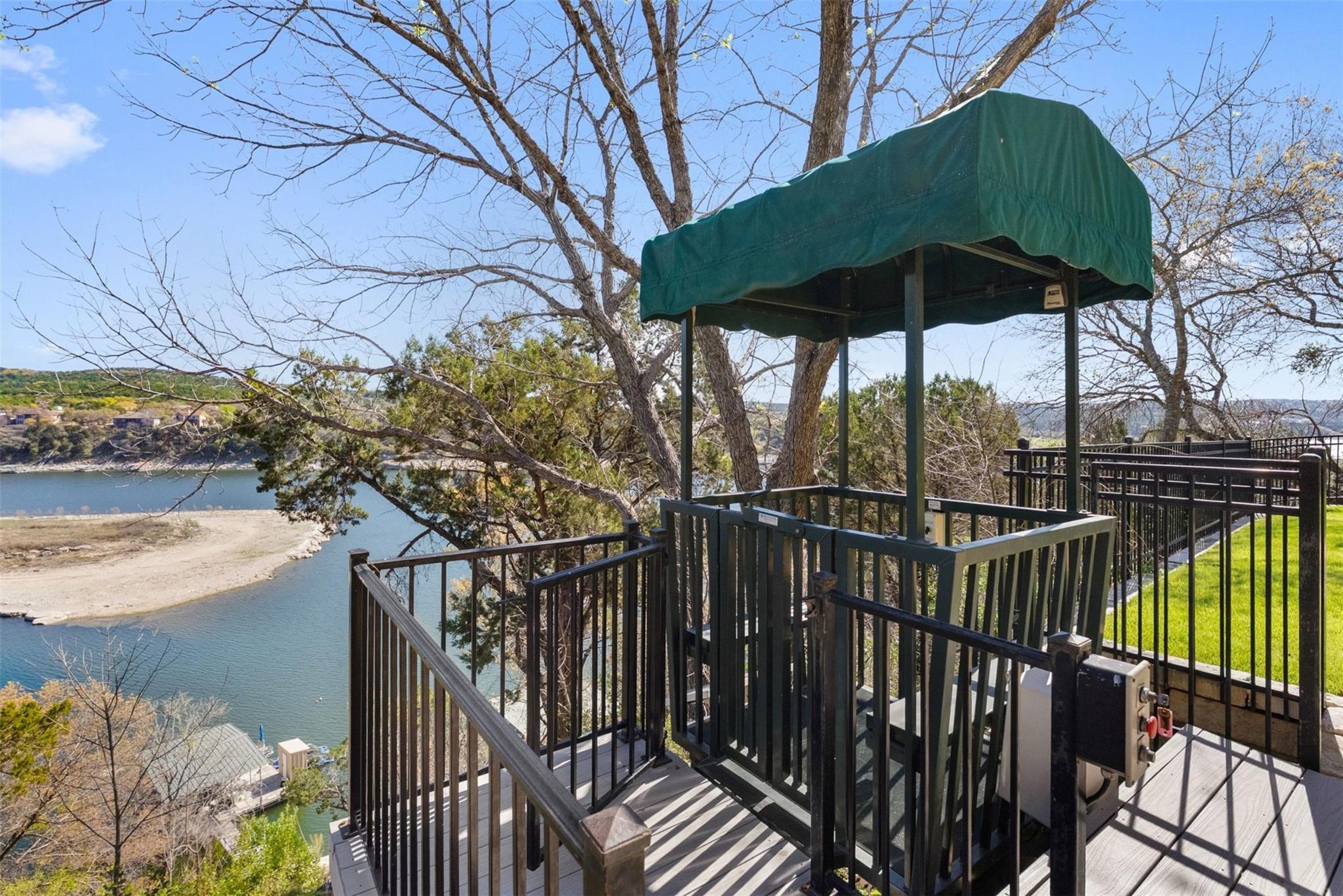 17912 Crystal Cove Jonestown TX 78645