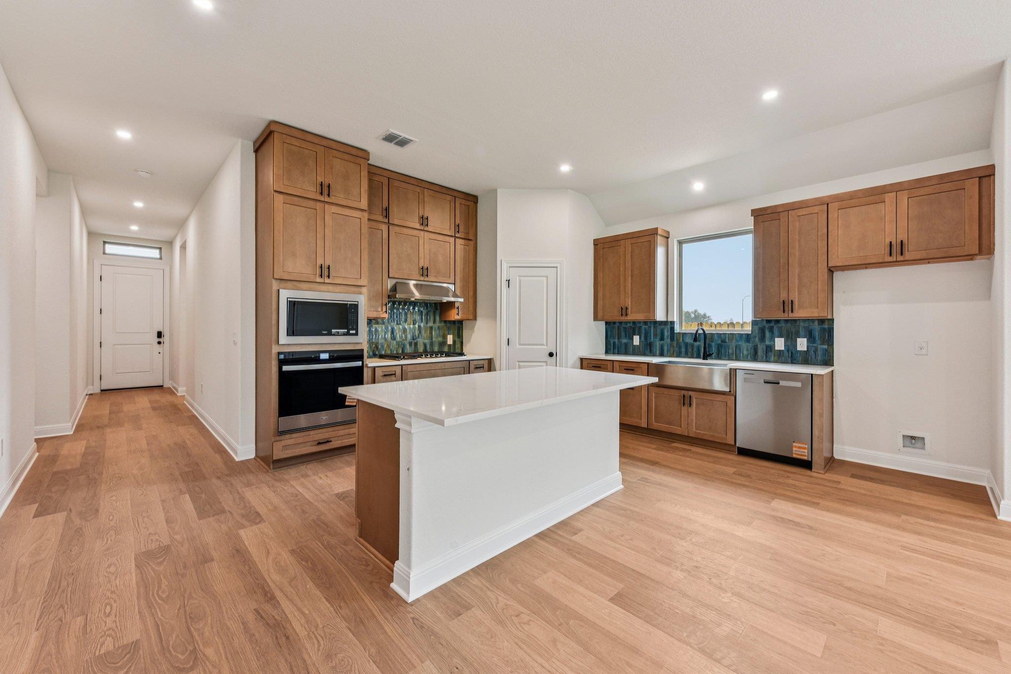 581 Treadwell Lane Kyle TX 78640