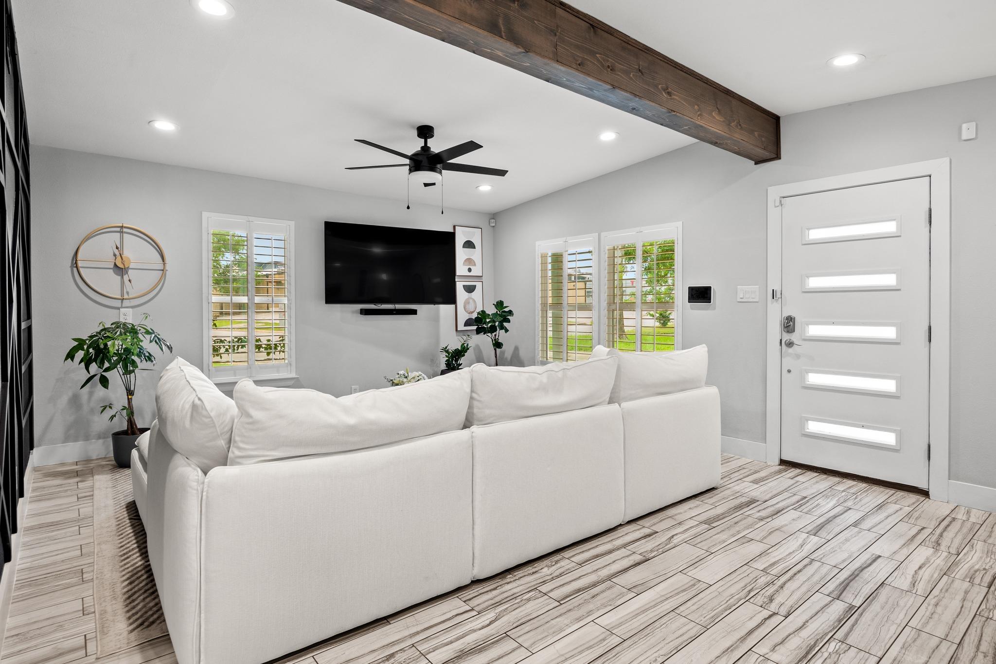 706 W Crestland Drive Austin TX 78752