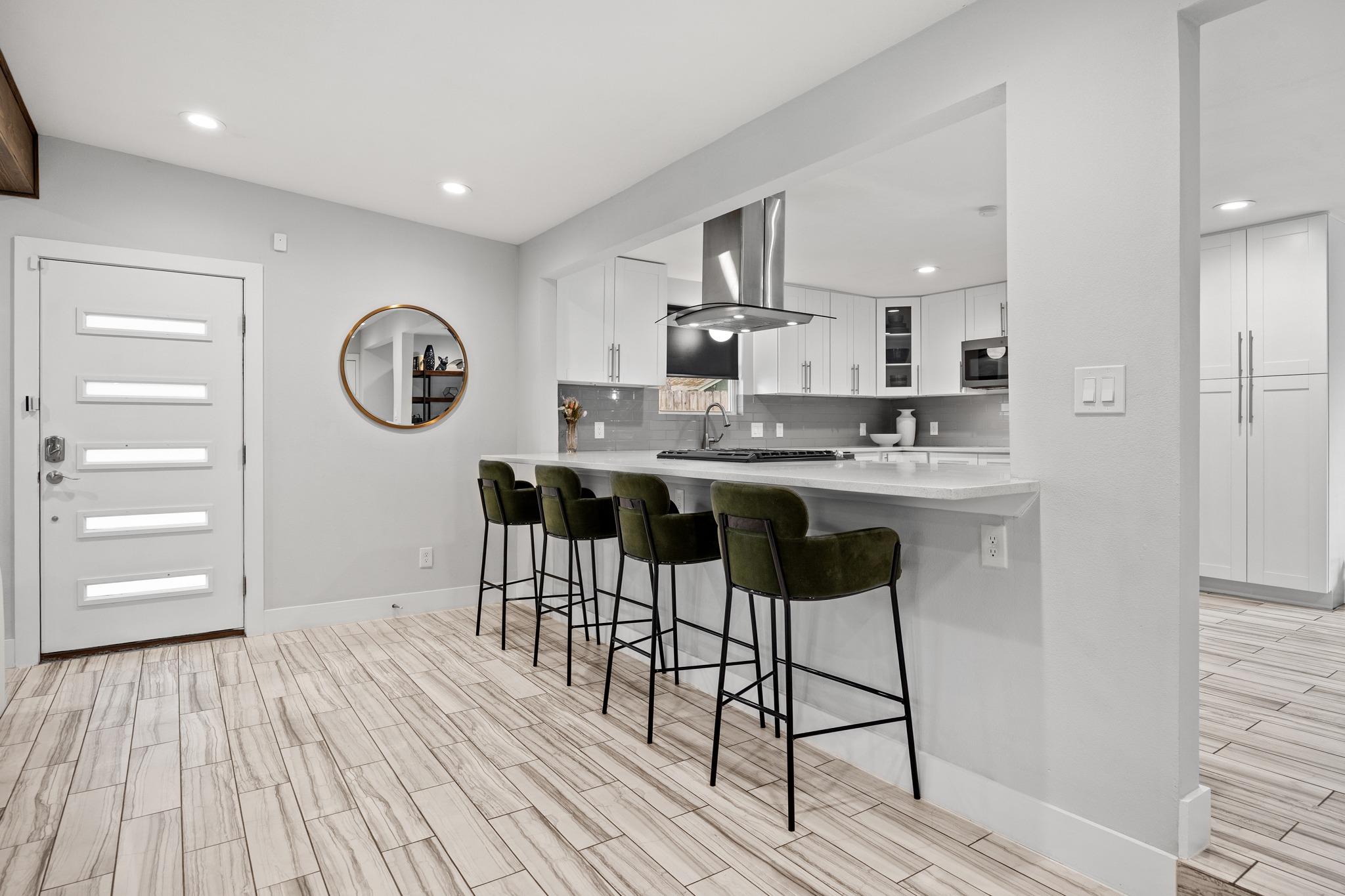 706 W Crestland Drive Austin TX 78752