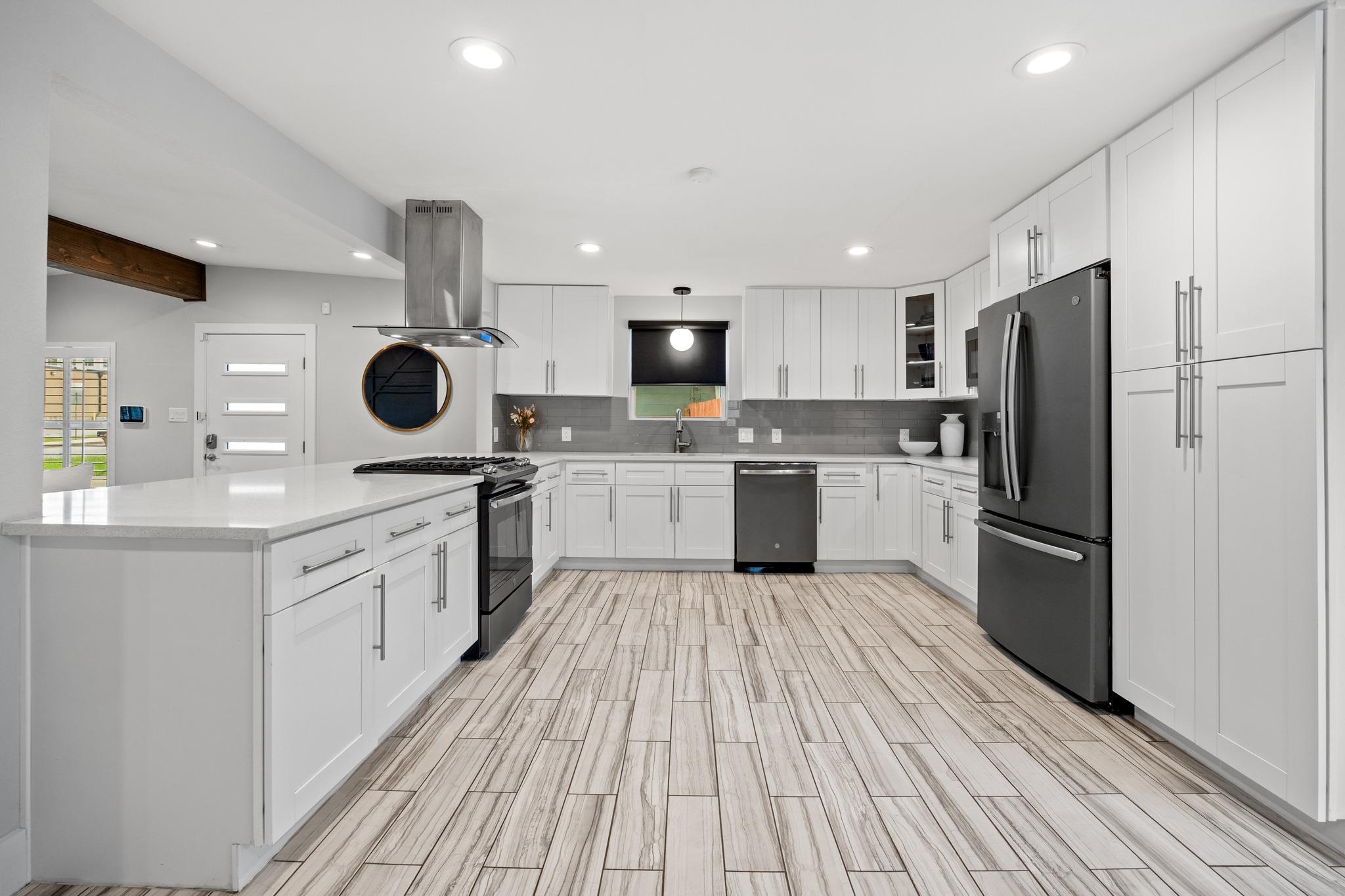 706 W Crestland Drive Austin TX 78752