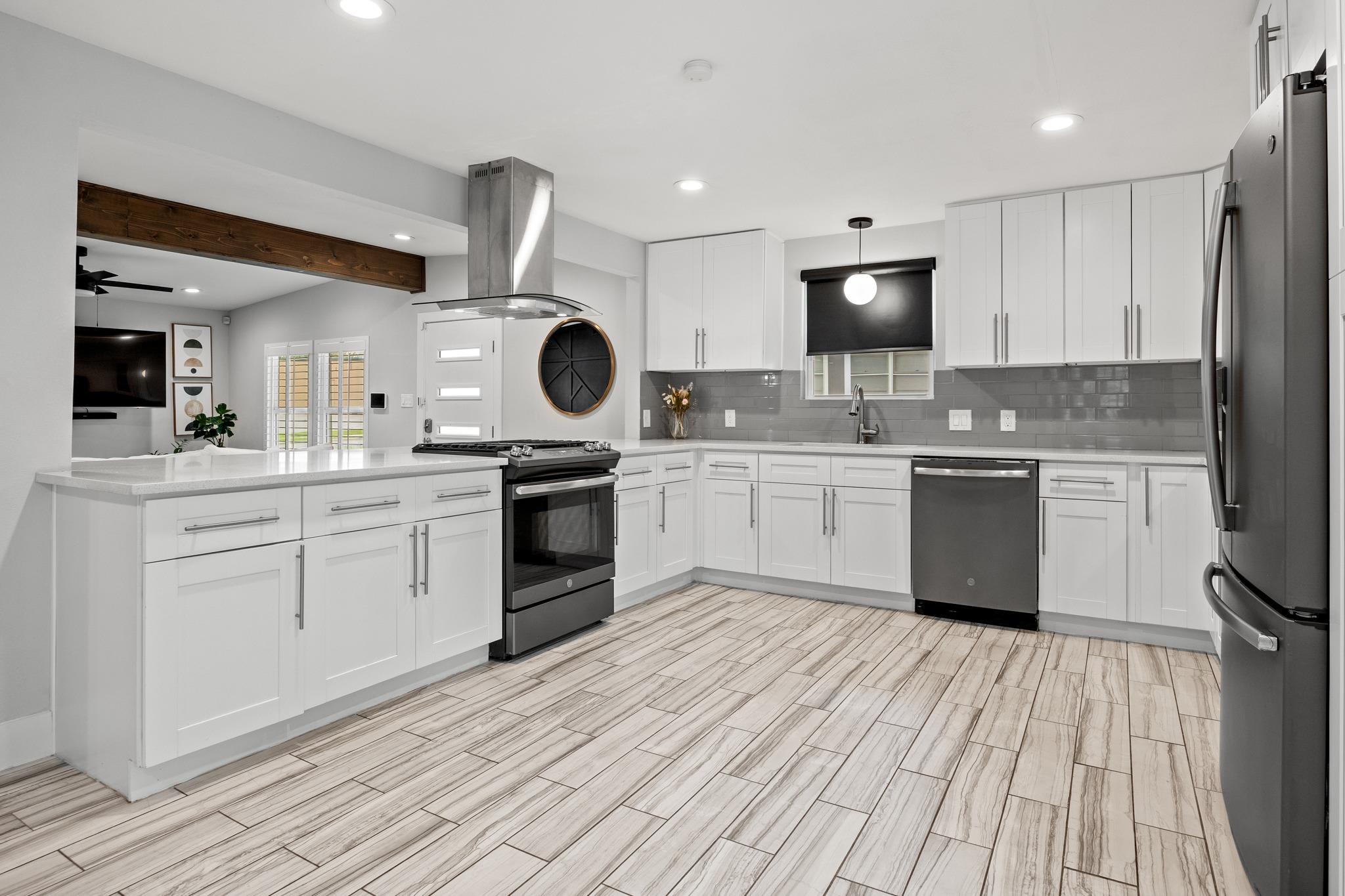 706 W Crestland Drive Austin TX 78752